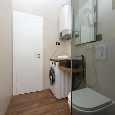 Ap12c Apartment *